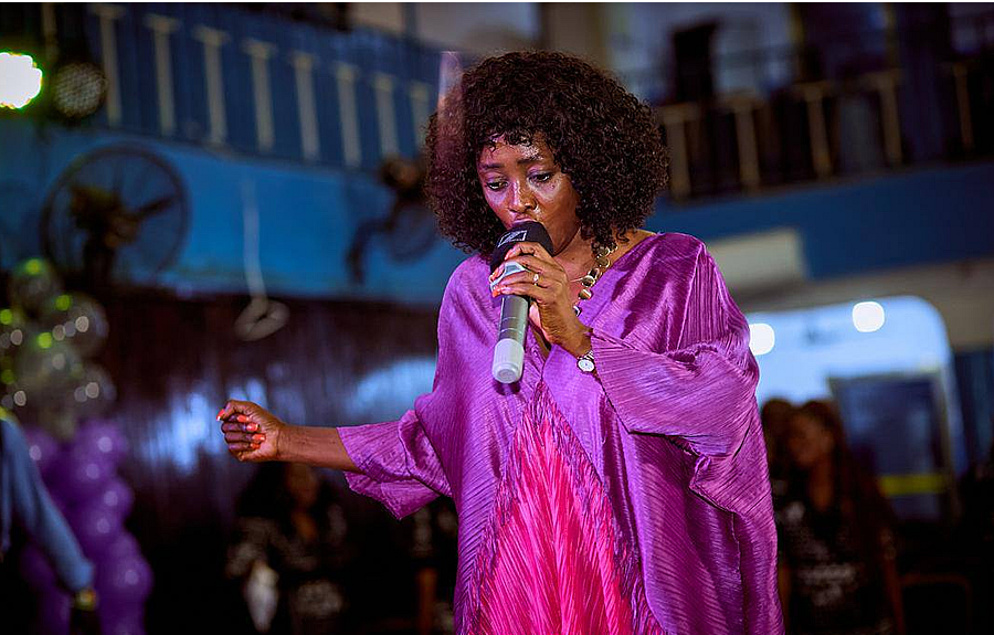 Juliet Swaray : Yahweh